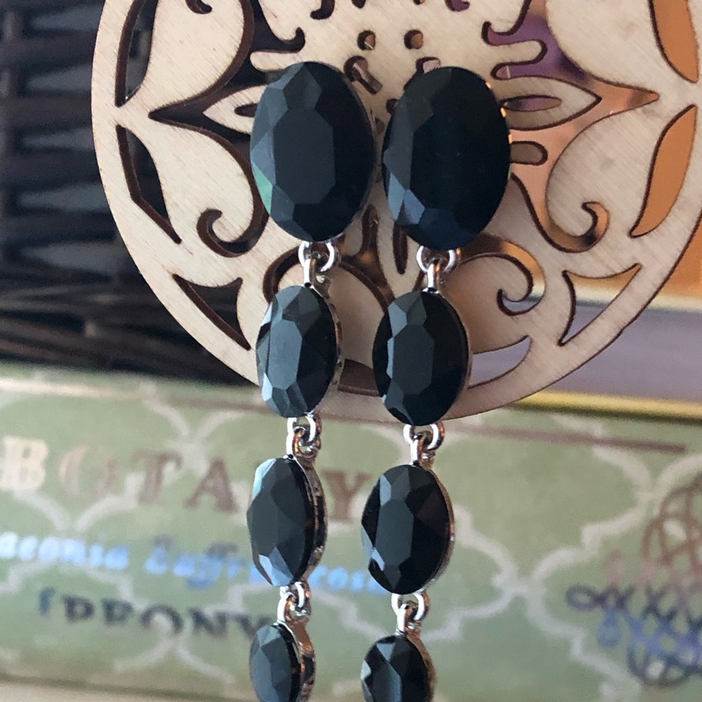 3” Drop Black Gem (Posts)